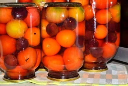 Помідори зі сливами рецепт, заготовки (сливами) Помідори зі сливами рецепт, заготовки