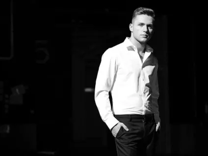 Останні новини влад Соколовський одружився на Дакоті