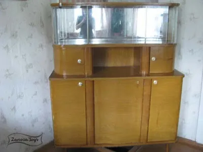Реставрація! Старий радянський буфет перетворюється (тканина задньої стінки) Реставрація! Старий радянський буфет перетворюється