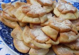 Рецепт хмизу - трояндочки - з покроковими фото (хмизу) Рецепт хмизу - трояндочки - з покроковими фото