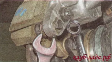 Перевірка і заміна гальмівних колодок калини (колодки ВАЗ 1119) Перевірка і заміна гальмівних колодок калини