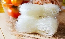 Салат з фунчози - рецепти з фото (Овочі очищаємо промиваємо) Салат з фунчози - рецепти з фото