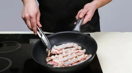 Салат цезар з куркою і беконом, покроковий рецепт з фото (напої) Салат цезар з куркою і беконом, покроковий рецепт з фото
