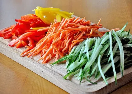 Салат з фунчозой покроковий рецепт з фото (рецепт) Салат з фунчозой покроковий рецепт з фото