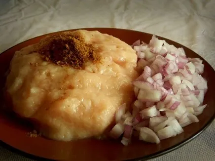 Рулет з курячої грудки з грибами, з сиром, з чорносливом (рулети з курячої грудки з начинкою) Рулет з курячої грудки з грибами, з сиром, з чорносливом