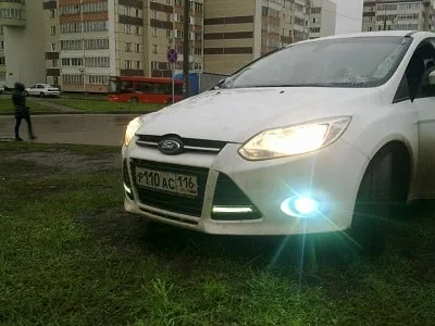 Штраф за ксенон передбачає його законодавство України (інших учасників руху) Штраф за ксенон передбачає його законодавство рф
