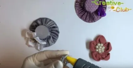Капелюшок з картону і тканини своїми руками (проходимо ниткою голкою) Капелюшок з картону і тканини своїми руками