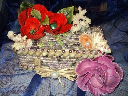 Скриньки з черепашок