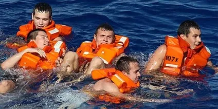 Сонник потопаючий корабель до чого сниться потопаючий корабель уві сні (потопаючий) Сонник потопаючий корабель до чого сниться потопаючий корабель уві сні