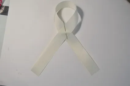 Створюємо прості і красиві бантики зі стрічок - ярмарок майстрів - ручна робота, handmade (стрічок) Створюємо прості і красиві бантики зі стрічок - ярмарок майстрів - ручна робота, handmade
