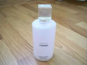 Засоби для догляду за шкірою chanel (крем для вмивання) Засоби для догляду за шкірою chanel