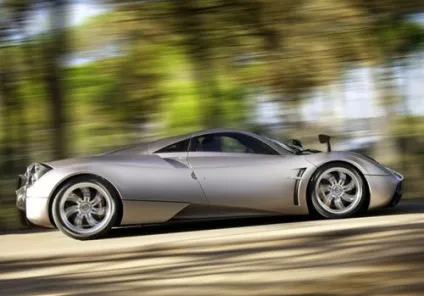 Суперкар pagani huayrа