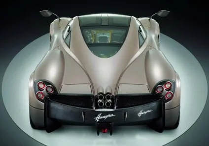 Суперкар pagani huayrа