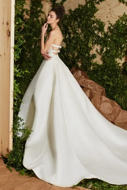 Весільні сукні від carolina herrera (herrera) Весільні сукні від carolina herrera
