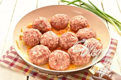 Тефтелі з підливою на сковороді рецепт з фото (сковороді) Тефтелі з підливою на сковороді рецепт з фото
