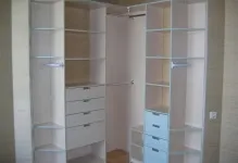 Кутова гардеробна шафа в спальні, фото дизайну кімнати, системи і куточки, проекти для маленьких (спальні) Кутова гардеробна шафа в спальні, фото дизайну кімнати, системи і куточки, проекти для маленьких