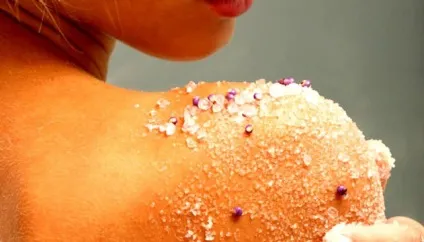 Догляд за тілом в лазні чи сауні - домашній spa салон (обполоснутися теплою водою) Догляд за тілом в лазні чи сауні - домашній spa салон