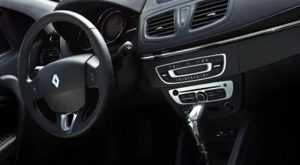 Вибираємо renault fluence з пробігом