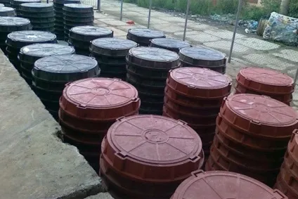 Вибираємо правильно люк оглядового колодязя