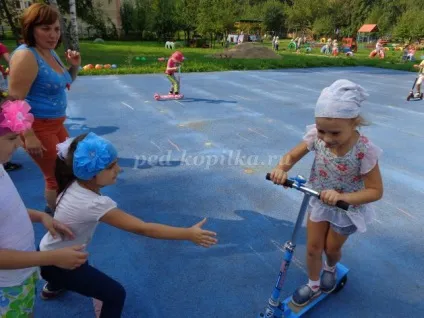 Веселі старти для дітей на вулиці влітку в дитячому садку (веселі) Веселі старти для дітей на вулиці влітку в дитячому садку