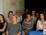У києві дамам розповіли про тонкощі сучасного етикету (Академія сучасного етикету) У києві дамам розповіли про тонкощі сучасного етикету