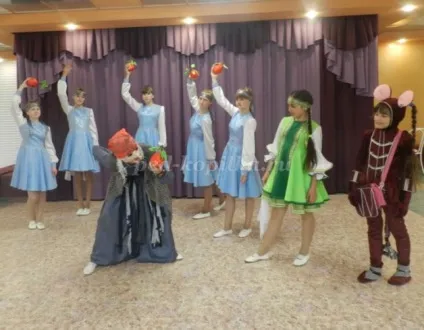 Яблука з пап'є-маше своїми руками (пап'є-маше) Яблука з пап'є-маше своїми руками