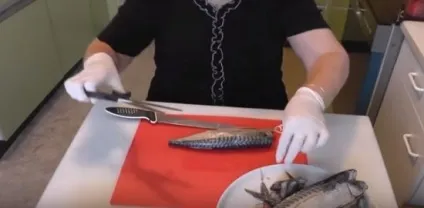 Консерви скумбрія в маслі - покроковий рецепт з фото і відео (консерви) Консерви скумбрія в маслі - покроковий рецепт з фото і відео