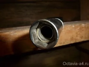 Заміна свічок шкода октавія 1 (заміна свічок) Заміна свічок шкода октавія 1