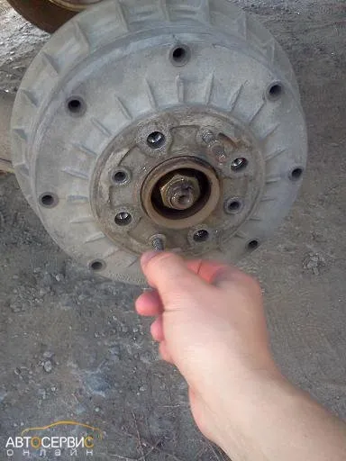 Заміна задніх гальмівних колодок на ваз 2108, 2109, 21099 і ваз 2113, 2114, 2115, ремонт авто (задніх) Заміна задніх гальмівних колодок на ваз 2108, 2109, 21099 і ваз 2113, 2114, 2115, ремонт авто