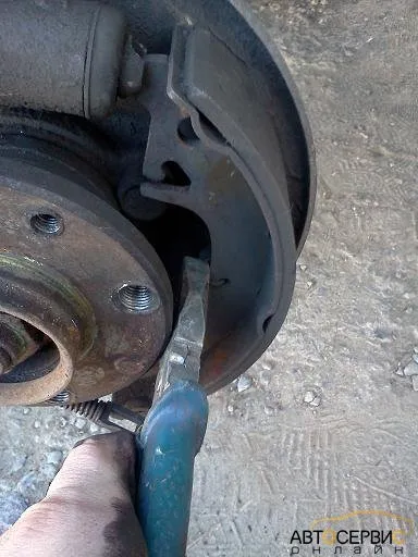 Заміна задніх гальмівних колодок на ваз 2108, 2109, 21099 і ваз 2113, 2114, 2115, ремонт авто (задніх) Заміна задніх гальмівних колодок на ваз 2108, 2109, 21099 і ваз 2113, 2114, 2115, ремонт авто
