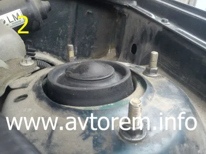 Заміна верхньої опори передньої амортизаційної стійки на автомобілях daewoo lanos, daewoo nexia, (опори) Заміна верхньої опори передньої амортизаційної стійки на автомобілях daewoo lanos, daewoo nexia,