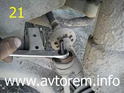 Заміна верхньої опори передньої амортизаційної стійки на автомобілях daewoo lanos, daewoo nexia, (стяжки передніх пружин Нексія) Заміна верхньої опори передньої амортизаційної стійки на автомобілях daewoo lanos, daewoo nexia,