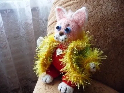 Авторський в'язаний кіт