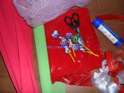 Букет з чупачупс своїми руками, майстер клас цукерковий букет з чупачупс своїми руками (руками) Букет з чупачупс своїми руками, майстер клас цукерковий букет з чупачупс своїми руками