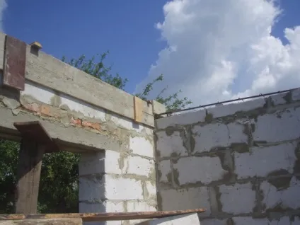 Що краще цегла або піноблок, як матеріал дешевше, кладка своїми руками інструкція, фото і