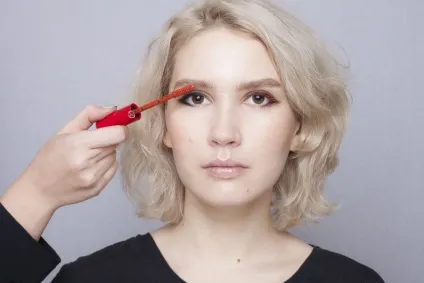 Кольорова туш для вій теорія і практика, beauty insider (уроки макіяжу) Кольорова туш для вій теорія і практика, beauty insider