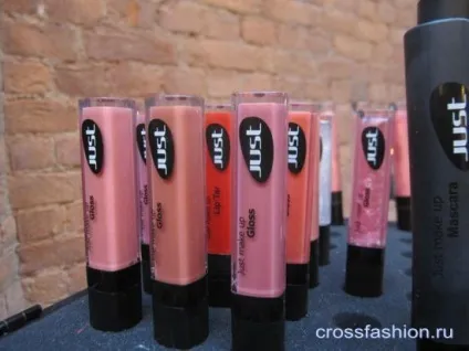 Crossfashion group - just - перша українська професійна декоративна косметика для візажистів (професійна декоративна косметика) Crossfashion group - just - перша українська професійна декоративна косметика для візажистів