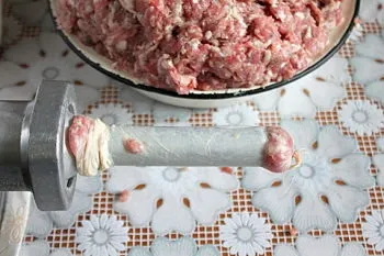 Домашня ковбаса зі свинини - рецепт з покроковими фото (що приготувати на обід і вечеря) Домашня ковбаса зі свинини - рецепт з покроковими фото