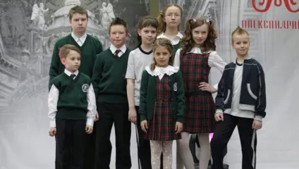 Дрес-код в школі, minidetki