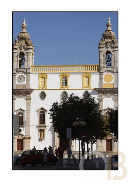 Faro (фару)