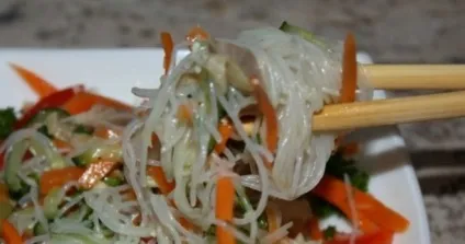 Фунчоза по-корейськи - рецепти салату з морквою, овочами, м'ясом (овочами) Фунчоза по-корейськи - рецепти салату з морквою, овочами, м'ясом