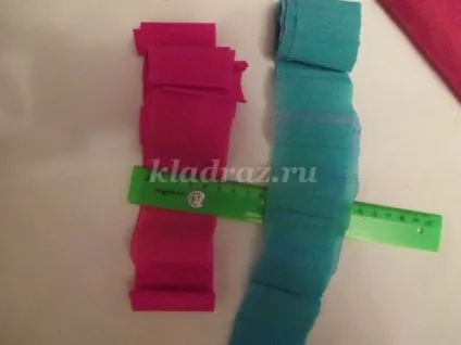Гірлянди з гофрованого паперу своїми руками (гірлянди) Гірлянди з гофрованого паперу своїми руками