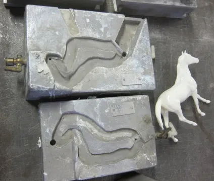 How breyer horses are made