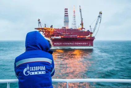 Як добувають нафту в Арктиці платформа «Прирозломного», фото новини