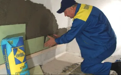 Як класти плитку у ванній своїми руками