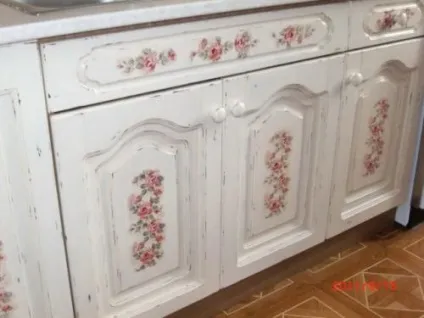 Як оновити дерев'яні меблі (меблі) Як оновити дерев'яні меблі