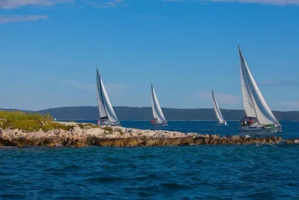 Як організувати відпочинок на яхті