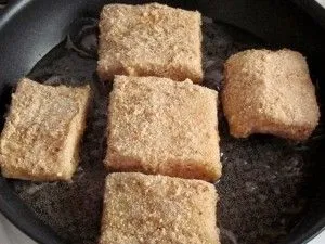 Риба в сухарях