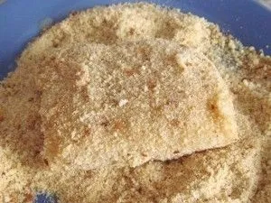 Риба в сухарях