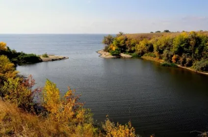 Риболовля на фінському затоці на дамбі (фінському) Риболовля на фінському затоці на дамбі